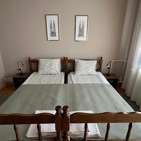 Rada Apartment *