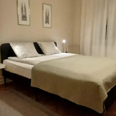 Rada 아파트 피로트